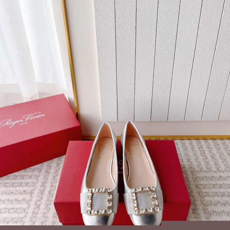 Roger Vivier flat shoes